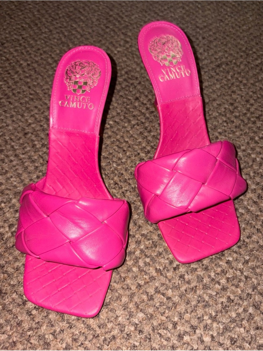 Vince camuto